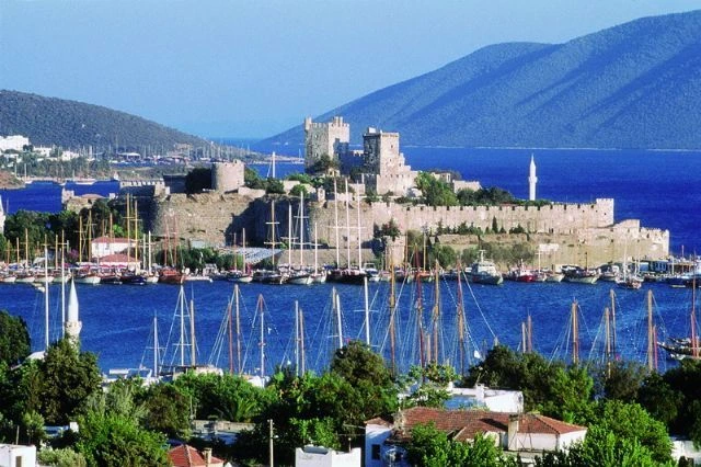 Bodrum Kalesi: Taş Duvarların Ardındaki Bin Yıllık Sır